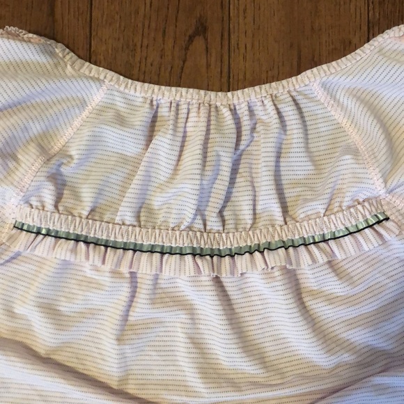 💞LULULEMON-Vintage EUC Run:Wild Short Sl. Tech(12) - Picture 12 of 14